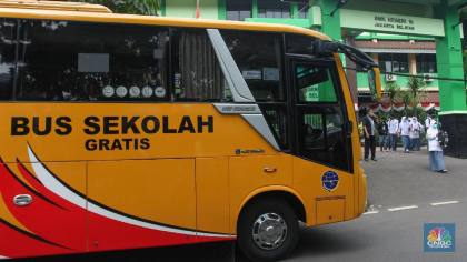 Pemerintah Bagi-bagi 100 Bus Sekolah Tahun Depan