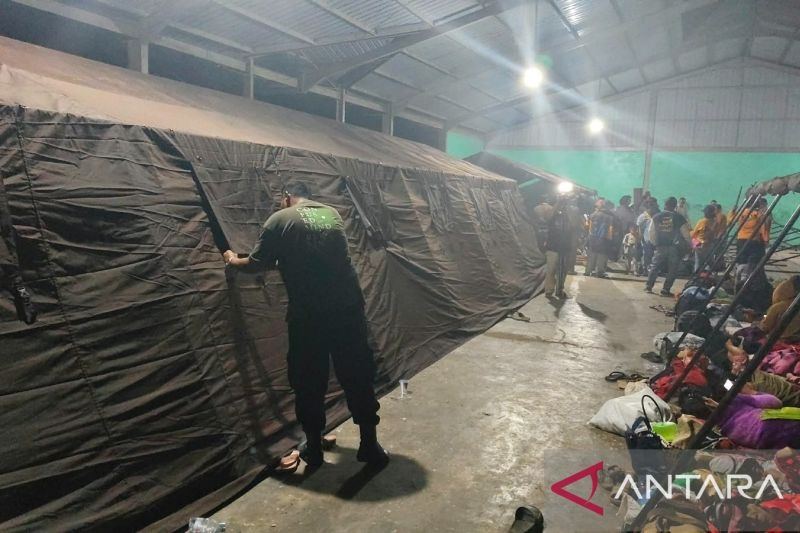 BNPB: 615 warga desa dievakuasi hindari paparan erupsi Gunung Sinabung