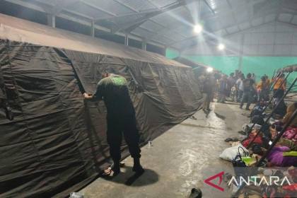 BNPB: 615 warga desa dievakuasi hindari paparan erupsi Gunung Sinabung