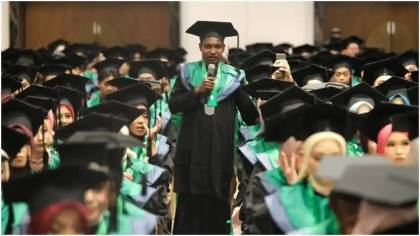 Kisah Terpinus, Sarjana Pertama di Keluarga Asal Puncak Papua, Teliti Sagu di UMI