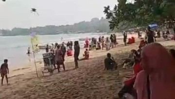 Gunung Anak Krakatau Erupsi, Pantai Carita Pandeglang Tetap Ramai Wisatawan