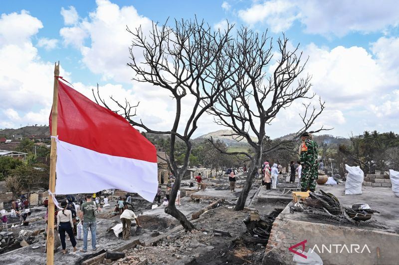 Kemenpar siapkan skema rekonstruksi Desa Sade pascakebakaran