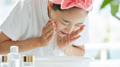 Sering Dilakukan, 6 Cara Cuci Muka Ini Bisa Bikin Kulit Iritasi