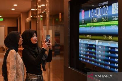 IHSG ditutup menguat di tengah pasar cermati sentimen global-domestik