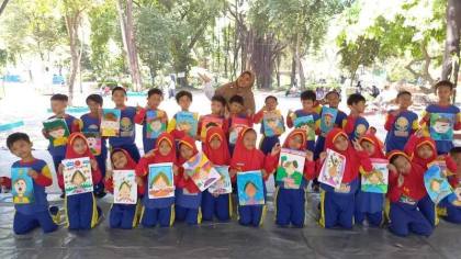 Kreasi Gambar Berhias Tanaman Warnai Siswa Kelas Alam Sekolah Inovatif Jagir