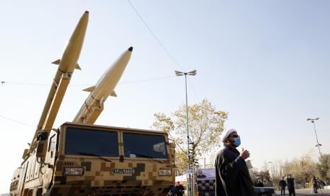 Usai Tes Sukses Rudal Terbaru Hantam Kapal Induk AS, Iran Ubah Doktrin: Serang Musuh Lebih Dulu