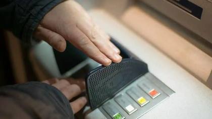 Transaksi ATM Warga Sulsel Turun 10 Persen, Ini Penyebabnya