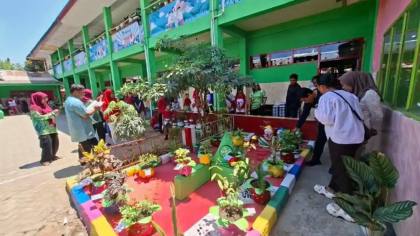 Semarak Agustusan, SD Negeri Mattoangin 1 Gelar Lomba Hias Taman Bersama Orang Tua Siswa