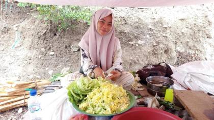 Rubiyati, Santri 14 Tahun yang Pilih Tinggal di Posko, Tak Pulang Demi Masak untuk Relawan, Pota-NTT 