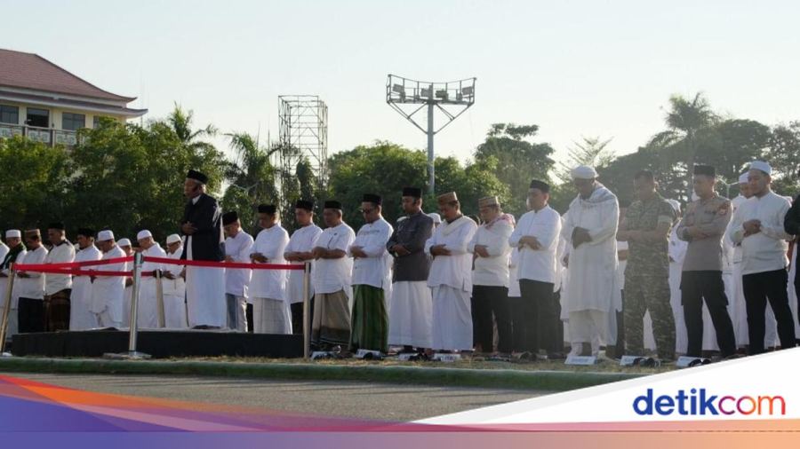 Warga dan Ulama di Parepare Salat Istisqa Minta Hujan Hadapi Kemarau Panjang
