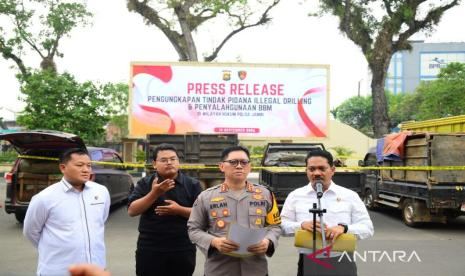 Polda Jambi Ringkus 8 Pelaku Perdagangan BBM Ilegal, Sita 22,8 Ton Barang Bukti