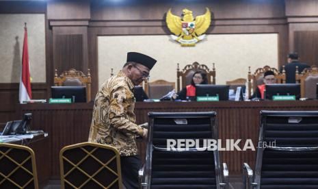Terungkap di Sidang, Menag Teken Surat Pengalihan Tambahan Kuota Haji Atas Permintaan Fuad Hasan