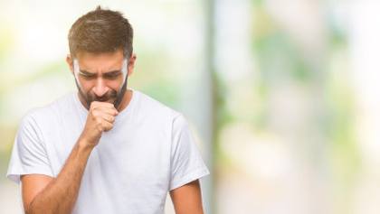 Batuk karena Asap Karhutla atau Pneumonia? Kenali Bedanya