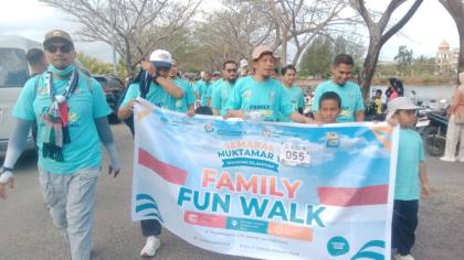 Syiar Muktamar V Wahdah Islamiyah Berpadu dengan Kearifan Lokal dalam Fun Walk Gebyar JATI Muna