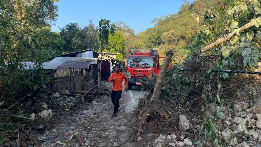 Sepekan Gempa NTT, PU Perbaiki 34 Titik Longsor dan 9 Jembatan