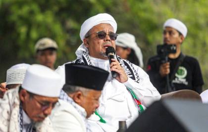 Habib Rizieq Serukan Lawan Preman, Desak Pemerintah Bubarkan Ormas