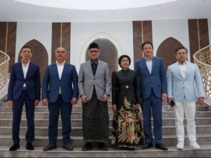 Menhaj Dorong Penerbangan Langsung Indonesia ke Uzbekistan