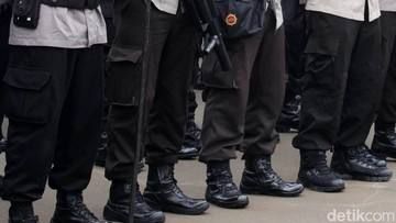 Polisi Pakai Pendekatan Humanis Komunikatif Layani Massa di DPR