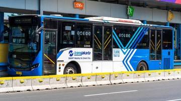 Sopir TransJ Tabrak Sesama Bus TransJ Disanksi Kontrak Tak Diperpanjang
