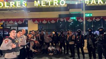 Polisi Amankan 4 Pemuda dan Sita 13 Klip Ganja Saat Patroli di Jakut