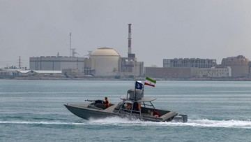 Garda Revolusi Iran Klaim Hancurkan Drone Laut AS di Selat Hormuz