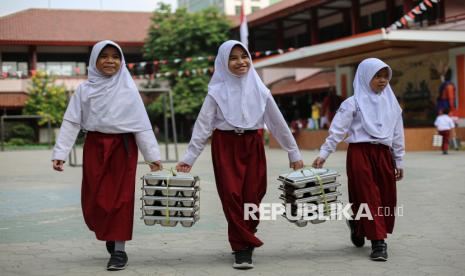 BGN Ajukan Anggaran Rp 240,2 Triliun untuk Program Makan Bergizi Gratis 2027