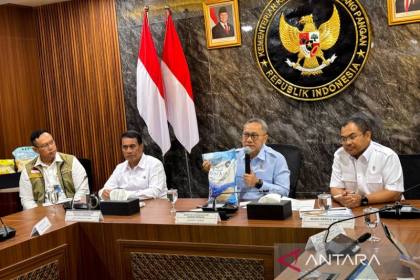 Zulhas: Pemerintah ganti nama dan kemasan beras SPHP jadi "Beras Kita"