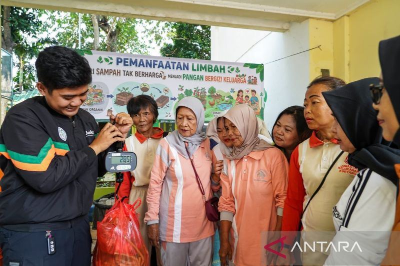 Kelurahan Kwitang tukar sampah dengan pangan bergizi