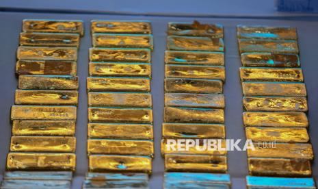 Dua WN China Ditangkap Saat Hendak Bawa Kabur 16 Batangan Emas dari Bumi Indonesia ke Luar Negeri