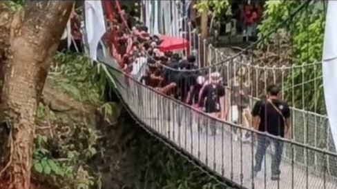 KDM Ambil Alih Perbaikan Jembatan Ambruk yang Dibangun TNI di Pangandaran, Ini Alasannya