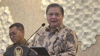 Airlangga Umumkan Bantuan Beras 30 Kg Berlanjut hingga Desember