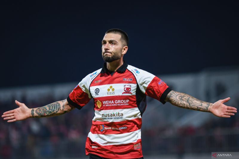 Dimitar Mitkov tegaskan fokus berikan kontribusi untuk Madura United
