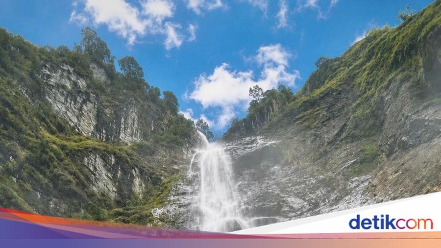 Legenda Burung Raksasa di Balik Keindahan Air Terjun Sambabo Mamasa