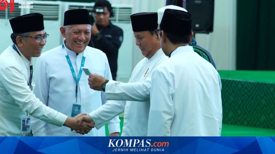 Prabowo Akhirnya Terima Kartu Anggota NU, Diberikan Langsung oleh Rais Aam