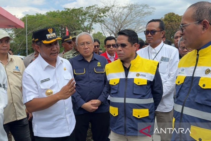 Bupati Muna Barat tegaskan kawal distribusi BBM subsidi ikuti regulasi