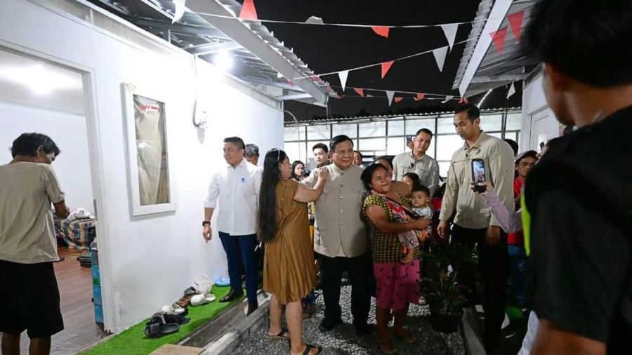 Saat Prabowo Blusukan Cek Hunian Baru Warga Relokasi Senen Jakarta