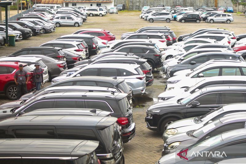 10 hal yang wajib dicek sebelum membeli mobil bekas