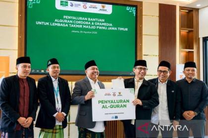 Baznas RI kirim 250 mushaf Al-Quran untuk LTM PWNU Jatim
