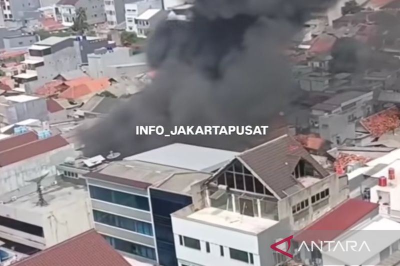 Kebakaran di Kebon Kelapa dilokalisir, 114 rumah terdampak