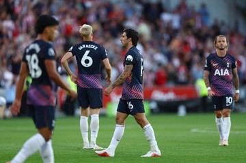 Tottenham Sudah Habiskan Rp 7 Triliun, Kalah Juga