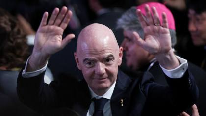 Infantino dan Sekjen FIFA Akan Hadir di Leg 2 Vietnam vs Thailand