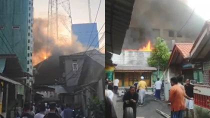 Kebakaran Gudang Properti Stasiun TV di Kebon Jeruk Bikin Warga Panik: Saya Lemas, Langsung Pindahin Barang-barang