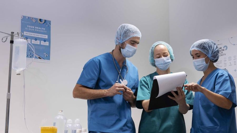 Banyak Orang Sudah Tidak Percaya Dokter dan Guru, Ini Penyebabnya