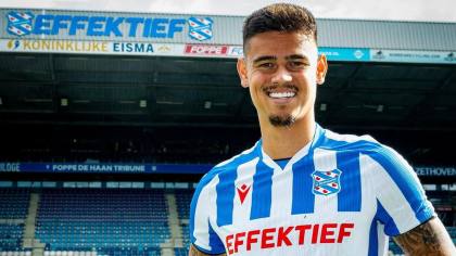 Kata-kata Mees Hilgers usai Resmi Gabung Heerenveen
