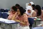 Kunci Jawaban Bahasa Indonesia Kelas 11 Halaman 59 60 Edisi Revisi Aktivitas 2.3