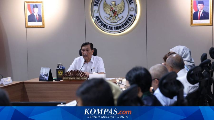 Luhut Sebut Penyaluran Bansos Tak Tepat Sasaran di Bawah 10 Persen