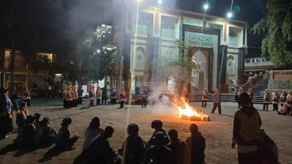 Keseruan Pelatihan Guru Pembina HW di Kwarcab Kebomas
