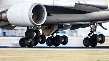 Geger Mayat Pria Ditemukan dalam Ruang Roda Pesawat di Bandara Malaysia