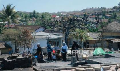 Nasabah PNM Mekaar Desa Sade Kehilangan Rumah dan Tempat Usaha, PNM Dampingi Lalui Masa Sulit