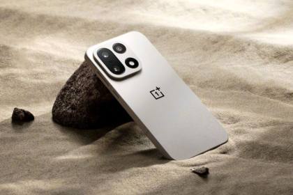 OnePlus 16 dikabarkan punya layar 165Hz dengan bezel paling tipis